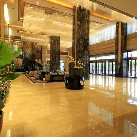 Zhangjiagang Zhonglian Gdh International Hotel Exterior photo