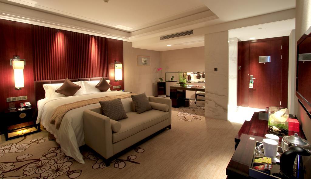 Zhangjiagang Zhonglian Gdh International Hotel Exterior photo