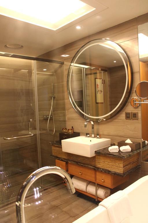 Zhangjiagang Zhonglian Gdh International Hotel Room photo