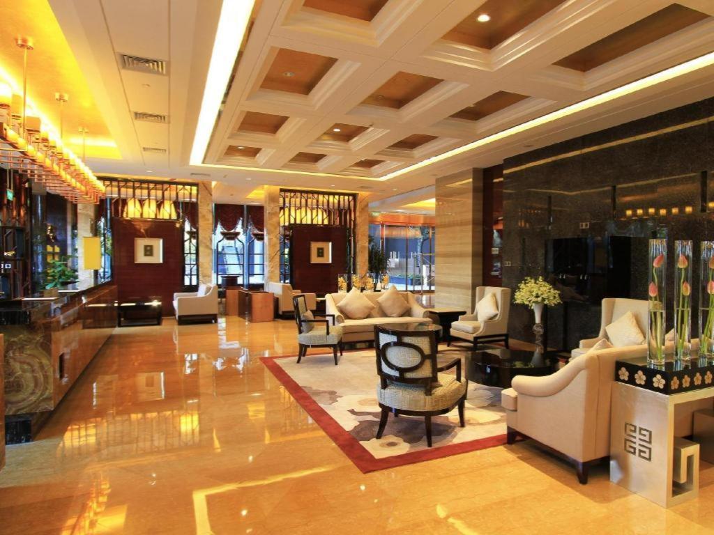 Zhangjiagang Zhonglian Gdh International Hotel Exterior photo